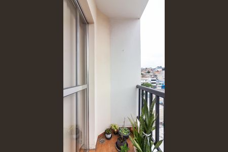 Sacada de apartamento à venda com 2 quartos, 58m² em Helena Maria, Osasco