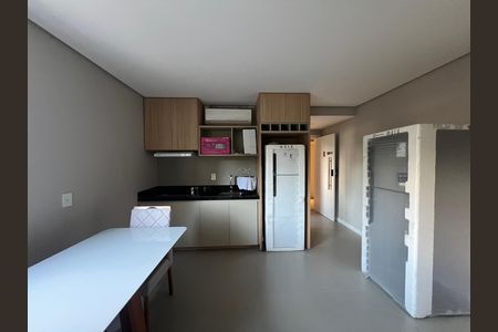 Cozinha de apartamento à venda com 1 quarto, 44m² em Ouro Preto, Belo Horizonte