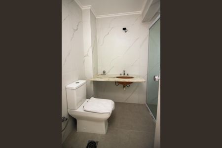 Banheiro Social de apartamento para alugar com 3 quartos, 130m² em Menino Deus, Porto Alegre