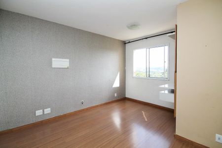 Sala de apartamento para alugar com 2 quartos, 45m² em Vila Santo Antonio do Portao, Cotia
