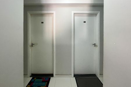 Apartamento para alugar com 45m², 2 quartos e 1 vaga Apartamento para alugar com 45m², 2 quartos e 1 vagaHall Andar
