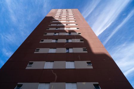 Fachada do bloco de apartamento para alugar com 2 quartos, 52m² em Jardim das Estrelas, Sorocaba