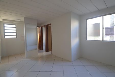 Apartamento à venda com 2 quartos, 40m² em Mato Grande, Canoas