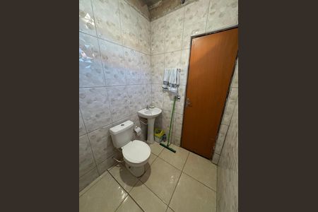 Banheiro de casa à venda com 2 quartos, 150m² em Recanto das Emas, Brasília