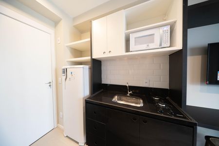 Cozinha de apartamento para alugar com 1 quarto, 24m² em Bela Vista, São Paulo