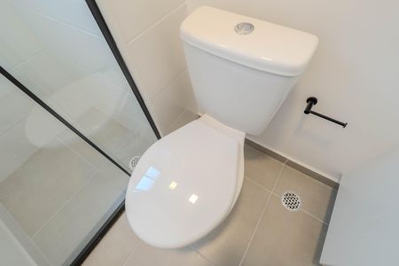 Banheiro de apartamento para alugar com 1 quarto, 24m² em Bela Vista, São Paulo