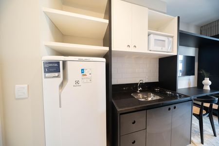 Cozinha de apartamento para alugar com 1 quarto, 24m² em Bela Vista, São Paulo