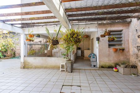 Área externa  de casa à venda com 4 quartos, 850m² em Parque Doroteia, Diadema