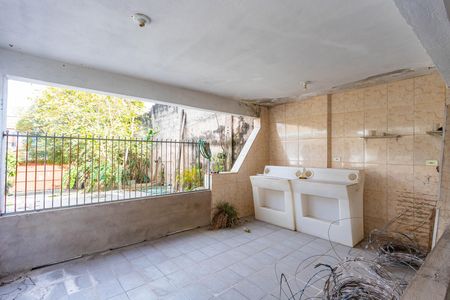 Área de serviço  de casa à venda com 4 quartos, 850m² em Parque Doroteia, Diadema