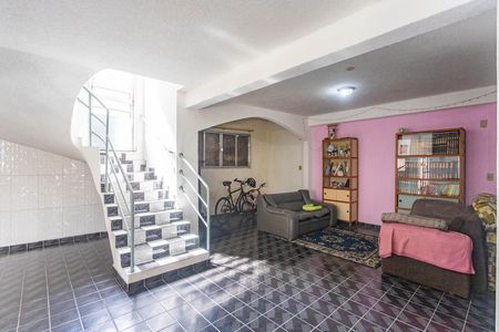 Casa à venda com 4 quartos, 850m² em Parque Doroteia, Diadema