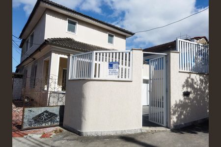 Fachada de casa para alugar com 3 quartos, 80m² em Tanque, Rio de Janeiro