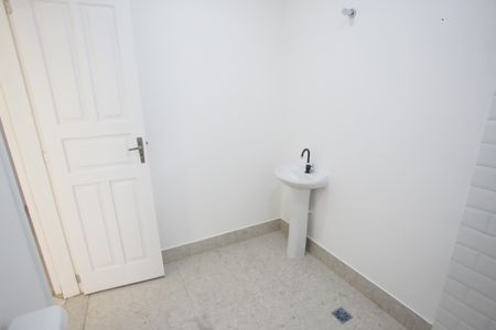 Casa para alugar com 80m², 3 quartos e sem vagaBanheiro Social