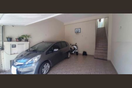 Casa à venda com 205m², 4 quartos e 2 vagas