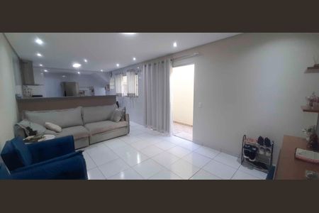 Casa à venda com 205m², 4 quartos e 2 vagas