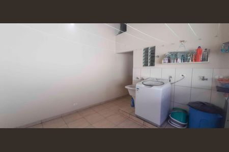 Casa à venda com 205m², 4 quartos e 2 vagas