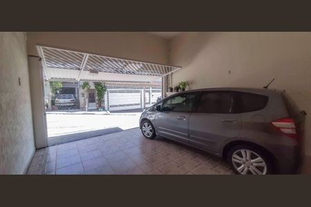 Casa à venda com 205m², 4 quartos e 2 vagas