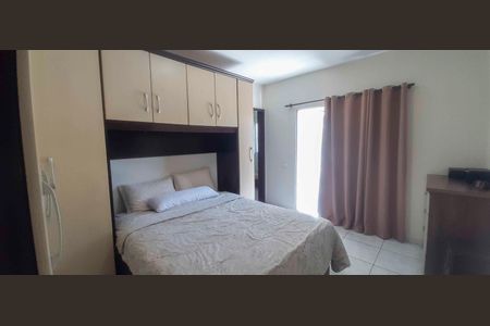 Casa à venda com 205m², 4 quartos e 2 vagas Casa à venda com 205m², 4 quartos e 2 vagasSuíte
