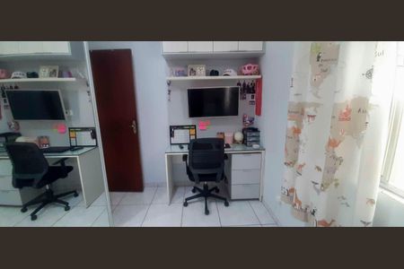 Casa à venda com 205m², 4 quartos e 2 vagas
