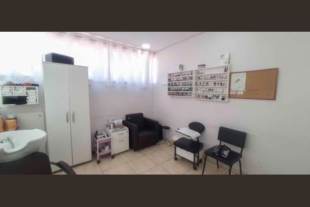 Casa à venda com 205m², 4 quartos e 2 vagas
