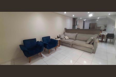 Casa à venda com 205m², 4 quartos e 2 vagas