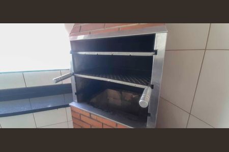 Casa à venda com 205m², 4 quartos e 2 vagas