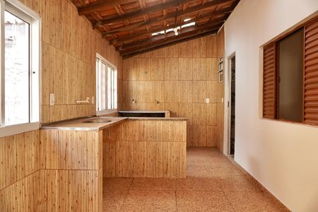 Casa para alugar com 70m², 3 quartos e 1 vagaCozinha e Área de Serviço
