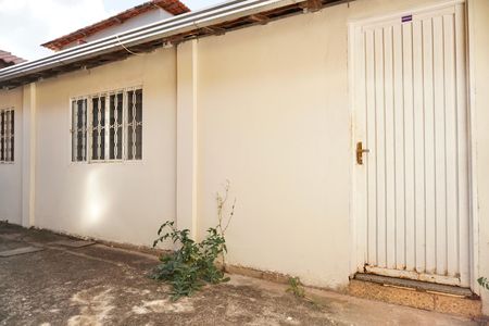 Casa para alugar com 70m², 3 quartos e 1 vagaEntrada 