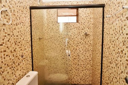 Casa para alugar com 70m², 2 quartos e 3 vagasBanheiro 