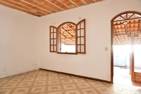 Casa para alugar com 70m², 2 quartos e 3 vagasSala 