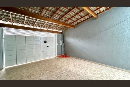 Garagem de casa para alugar com 3 quartos, 145m² em Jardim Presidente Dutra, Guarulhos
