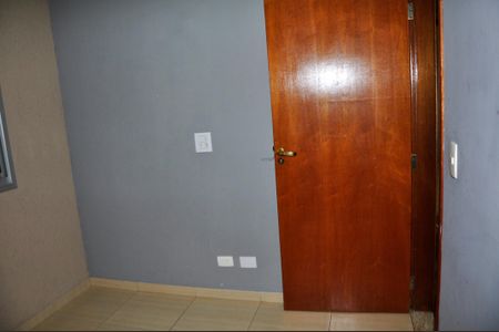 Quarto 02 de casa para alugar com 2 quartos, 80m² em Parque Taipas, São Paulo