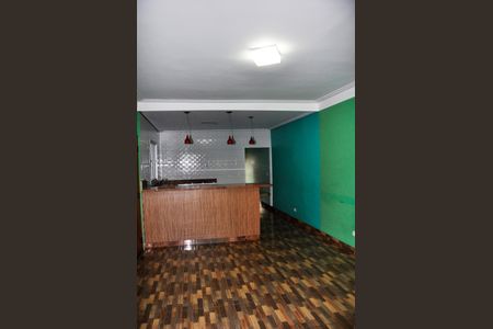 Sala de casa para alugar com 2 quartos, 80m² em Parque Taipas, São Paulo