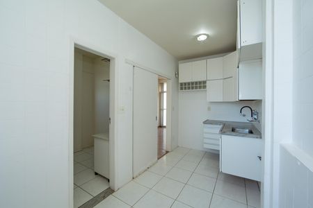 COZINHA de apartamento para alugar com 2 quartos, 65m² em Savassi, Belo Horizonte