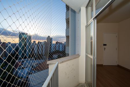 VARANDA de apartamento para alugar com 2 quartos, 65m² em Savassi, Belo Horizonte