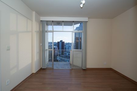 SALA de apartamento para alugar com 2 quartos, 65m² em Savassi, Belo Horizonte