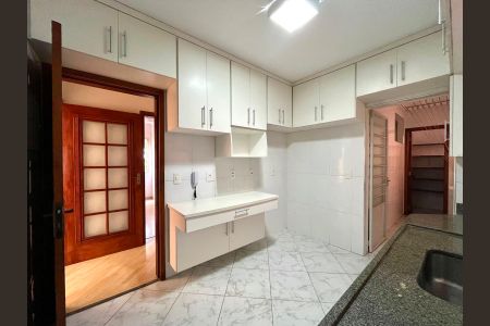 Apartamento à venda com 93m², 3 quartos e 1 vaga Apartamento à venda com 93m², 3 quartos e 1 vagaCozinha