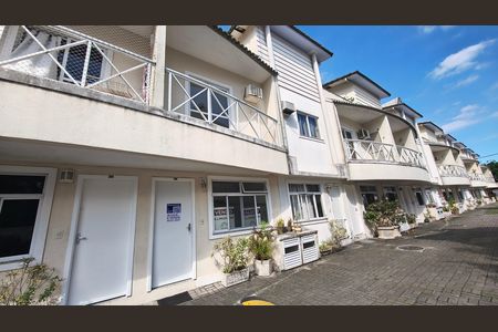 Casa de condomínio à venda com 116m², 3 quartos e 1 vaga
