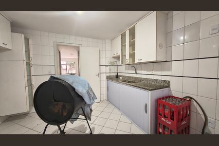Casa de condomínio à venda com 116m², 3 quartos e 1 vaga