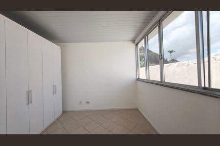 Casa de condomínio à venda com 116m², 3 quartos e 1 vaga
