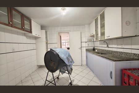 Casa de condomínio à venda com 116m², 3 quartos e 1 vaga