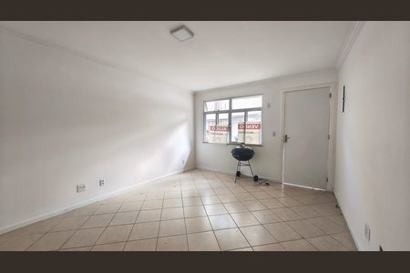 Casa de condomínio à venda com 116m², 3 quartos e 1 vaga