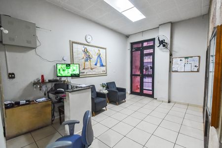 Hall de entrada de apartamento à venda com 1 quarto, 35m² em Liberdade, São Paulo