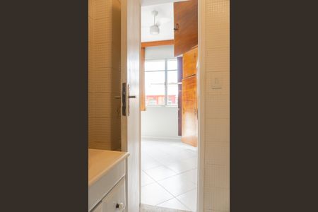 Banheiro de apartamento à venda com 1 quarto, 31m² em Tijuca, Rio de Janeiro