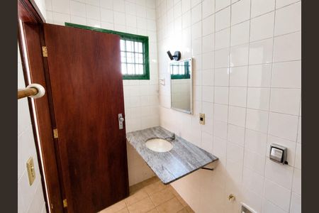 Casa para alugar com 115m², 3 quartos e 1 vaga Casa para alugar com 115m², 3 quartos e 1 vagaBanheiro
