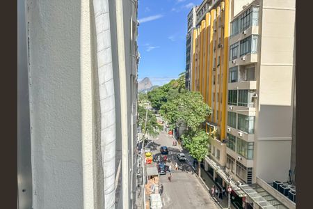 Apartamento para alugar com 56m², 2 quartos e sem vaga