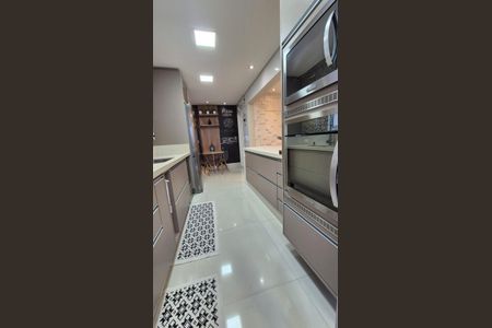 Foto 15 de apartamento à venda com 3 quartos, 136m² em Jardim Cambara, São Paulo