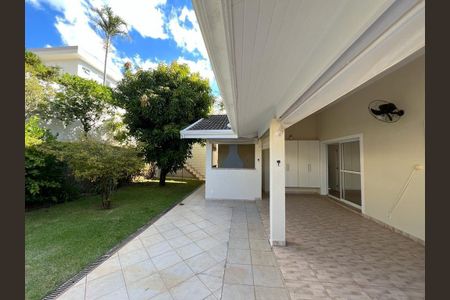 Casa à venda com 3 quartos, 262m² em Loteamento Recanto dos Paturis, Vinhedo