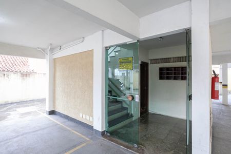 Entrada de apartamento à venda com 2 quartos, 55m² em São Joaquim, Contagem
