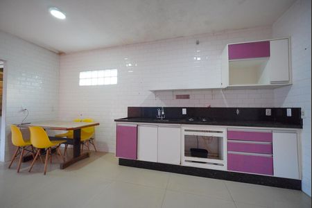 Cozinha de apartamento para alugar com 3 quartos, 91m² em São João do Rio Vermelho, Florianópolis