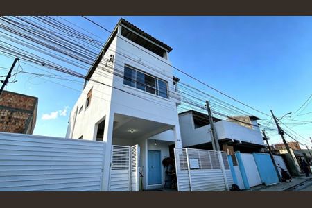 Fachada de apartamento para alugar com 3 quartos, 91m² em São João do Rio Vermelho, Florianópolis